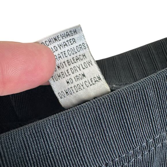 Chico's Private Edition Vintage Black Liquid Knit Elastic Waist Cropped Pants XL - Picture 4 of 4